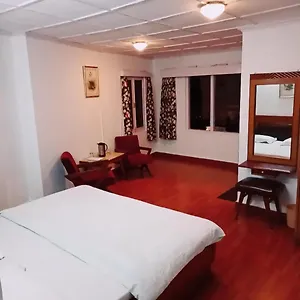 hotel-white.shimlahotels.net/