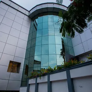 3* Hotel Woodside Residency